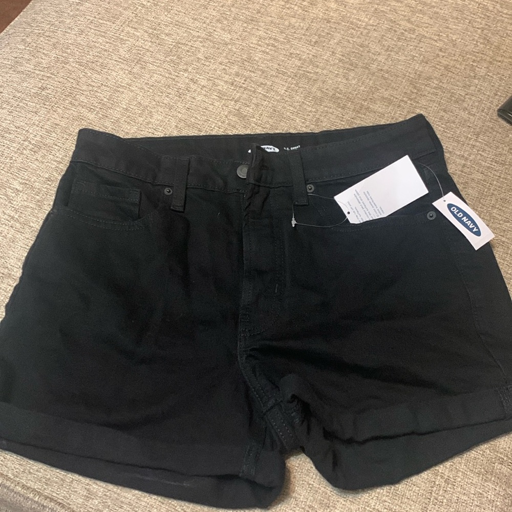 Black Old Navy jean shorts